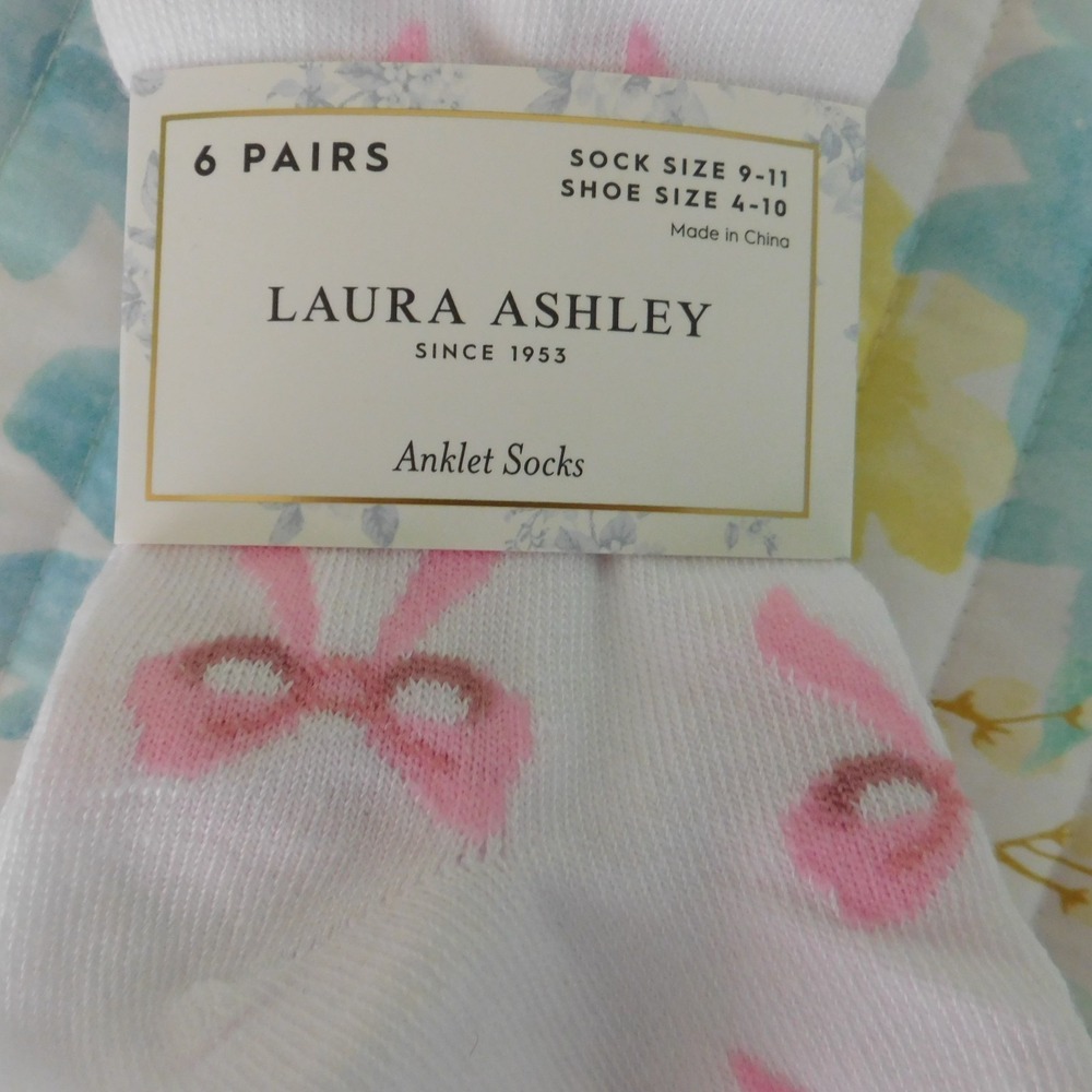 NEW Laura Ashley Women's Quarter Socks 6 Pair Value Pack Sz 9-11 Shoe 4-10 Bows - Picture 2 of 6